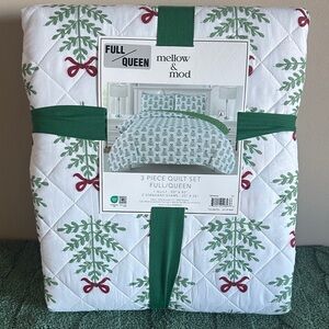 Mellow & Mod Holiday Christmas Tree 🌲 Quilt Set Queen Green Red Bows NEW!